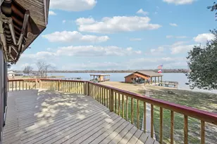94 Lakeview Dr, Huntsville, TX 77320 - Photo 9