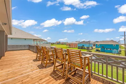 2200 Crab Street, Crystal Beach, TX 77650 - Photo 3