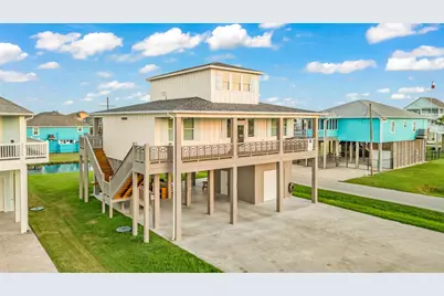 2200 Crab Street, Crystal Beach, TX 77650 - Photo 1