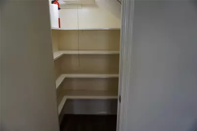 2417 Jamestown Mall #24, Houston, TX 77057 - Photo 15