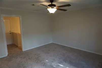 2417 Jamestown Mall #24, Houston, TX 77057 - Photo 21