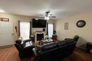 17585 Red Oak Dr, Houston, TX 77090 - Photo 9