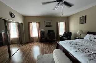 17585 Red Oak Dr, Houston, TX 77090 - Photo 15