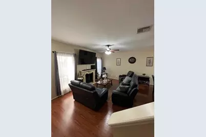 17585 Red Oak Drive #7585, Houston, TX 77090 - Photo 5