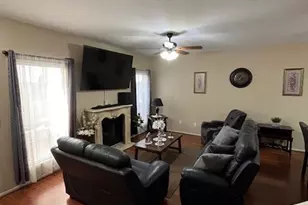 17585 Red Oak Dr, Houston, TX 77090 - Photo 5