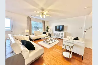 8223 Golf Green Circle, Houston, TX 77036 - Photo 5