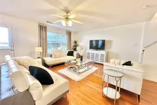 8223 Golf Green Cir, Houston, TX 77036 - Photo 5