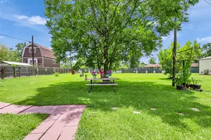 14310 Henry Rd, Houston, TX 77060 - Photo 31
