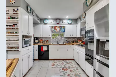 14310 Henry Road, Houston, TX 77060 - Photo 9