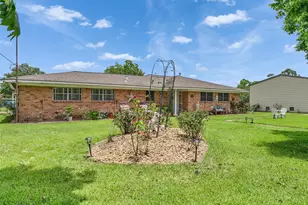 14310 Henry Rd, Houston, TX 77060 - Photo 3