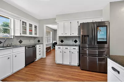 1002 Parkstead Drive, Seabrook, TX 77586 - Photo 7