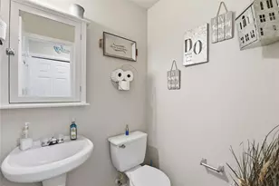 21126 Sprouse Cir, Humble, TX 77338 - Photo 27