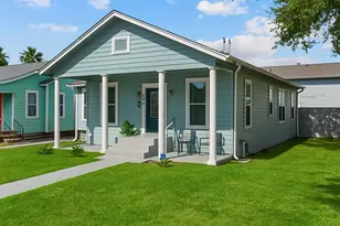 4702 Ave N 1/2, Galveston, TX 77551 - Photo 1