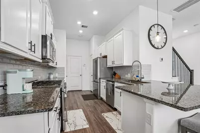 1810 Ryon Falls Drive, Richmond, TX 77469 - Photo 11