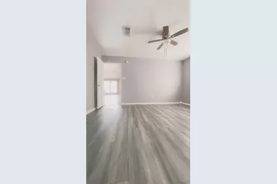 6406 Bayou Crest Drive, Houston, TX 77088 - Photo 9