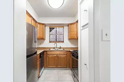 711 Holiday Drive #63, Galveston, TX 77550 - Photo 5