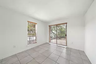 711 Holiday Dr, Galveston, TX 77550 - Photo 7