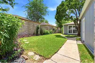 16007 Ridgegreen Drive, Houston, TX 77082 - Photo 3