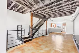 310 S Jensen Dr, Houston, TX 77003 - Photo 15
