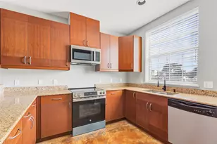 310 S Jensen Dr, Houston, TX 77003 - Photo 19