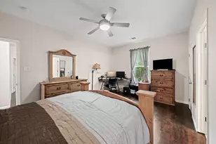 5907 Wedgefield St, Houston, TX 77028 - Photo 15