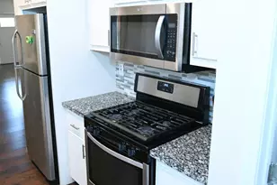 5907 Wedgefield St, Houston, TX 77028 - Photo 9