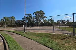 5661 Birchmont Dr, Houston, TX 77091 - Photo 31