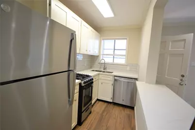 2414 Morse Street #5, Houston, TX 77019 - Photo 13