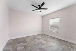 1908 Dismuke St, Houston, TX 77023 - Photo 9
