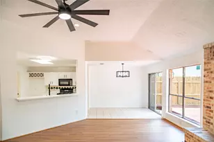 16342 Maple Downs Ln, Sugar Land, TX 77498 - Photo 23