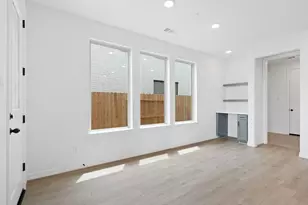 4013 Sterling Springs Ln, League City, TX 77573 - Photo 21