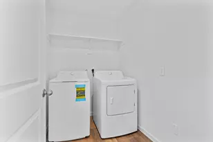 1523 Splashing Wave Dr, Iowa Colony, TX 77583 - Photo 29