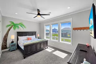 878 Surf Rd, Crystal Beach, TX 77650 - Photo 27