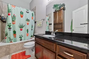 9102 S Pass Ln, Houston, TX 77064 - Photo 25