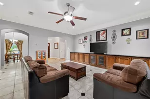 9102 S Pass Ln, Houston, TX 77064 - Photo 13