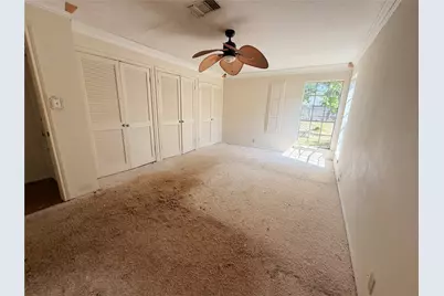 101 Rose Trail, Lake Jackson, TX 77566 - Photo 9