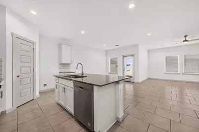4015 Itzle Island Court, Fulshear, TX 77494 - Photo 13