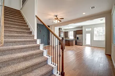 20 Cheswood Manor Court, The Woodlands, TX 77382 - Photo 5