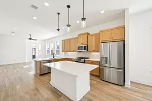 12837 Meadow Wind Wy, Conroe, TX 77302 - Photo 5