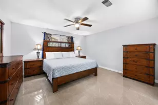 16454 Peyton Stone Cir, Houston, TX 77049 - Photo 9