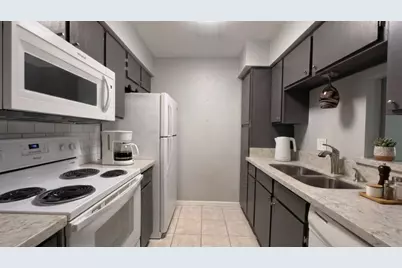 4647 Wild Indigo Street #354, Houston, TX 77027 - Photo 25