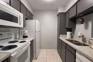 4647 Wild Indigo St, Houston, TX 77027 - Photo 25