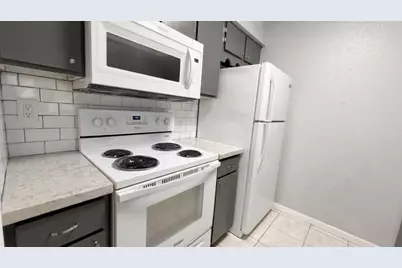 4647 Wild Indigo Street #354, Houston, TX 77027 - Photo 21