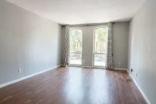 4647 Wild Indigo St, Houston, TX 77027 - Photo 27