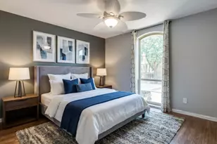 4647 Wild Indigo St, Houston, TX 77027 - Photo 5