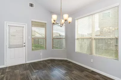 5218 Lilac Hollow Lane, Katy, TX 77449 - Photo 9