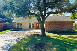 12791 Lake Conroe Hills Dr, Willis, TX 77318 - Photo 1