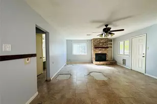 12791 Lake Conroe Hills Dr, Willis, TX 77318 - Photo 5