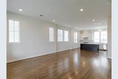 2802 Grand Fountains Drive #F, Houston, TX 77054 - Photo 15