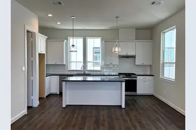 2802 Grand Fountains Drive #F, Houston, TX 77054 - Photo 17